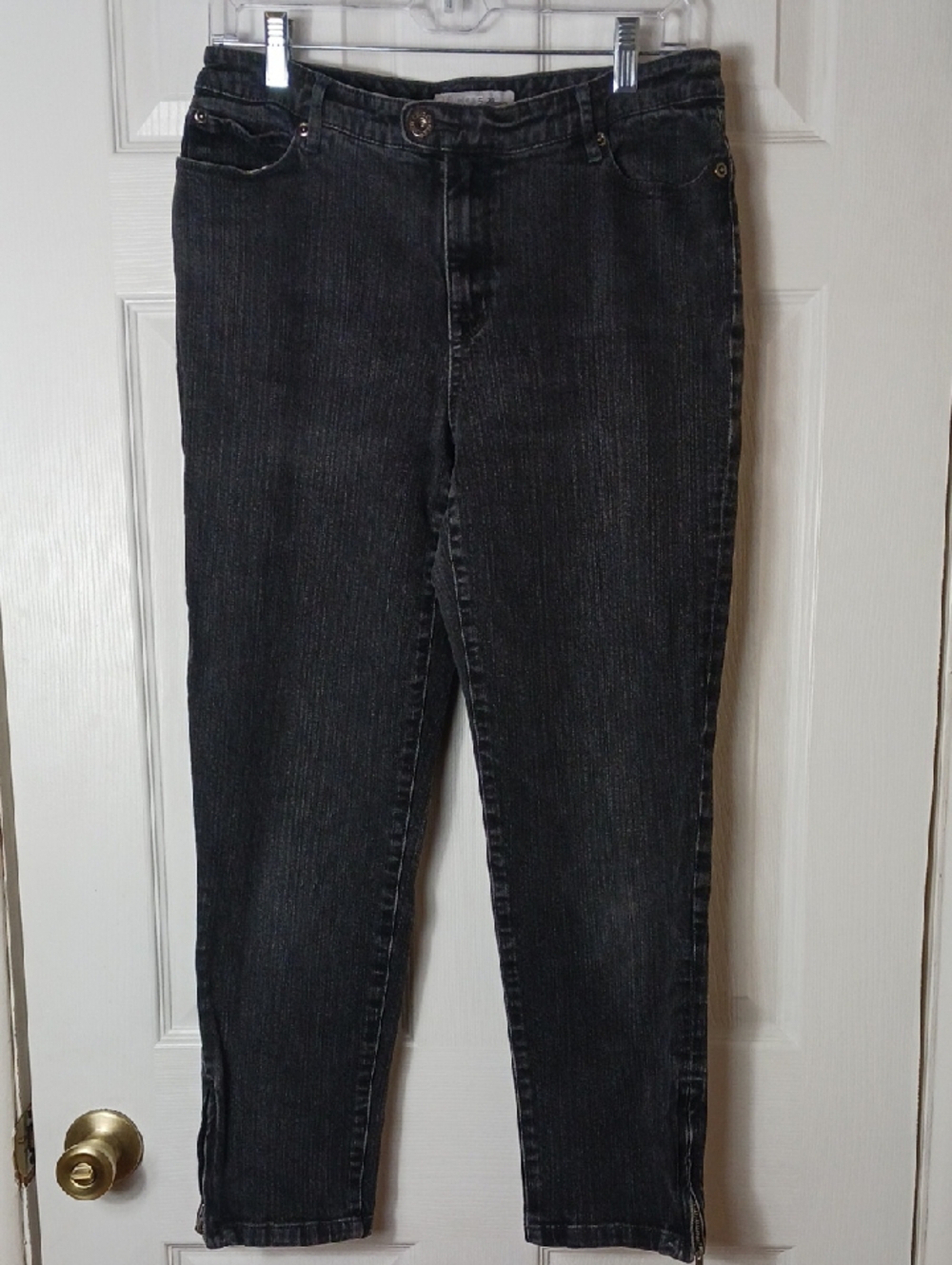 Chico's Platinum Black Ankle Jeans with Bottom and Back Pocket Zippers Size 10